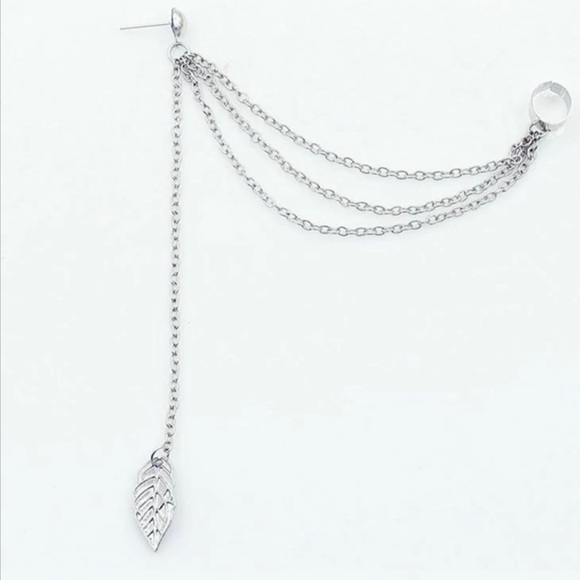 New! Silver Ear Cuff and Chain with hanging Feather Earring - Picture 2 of 3